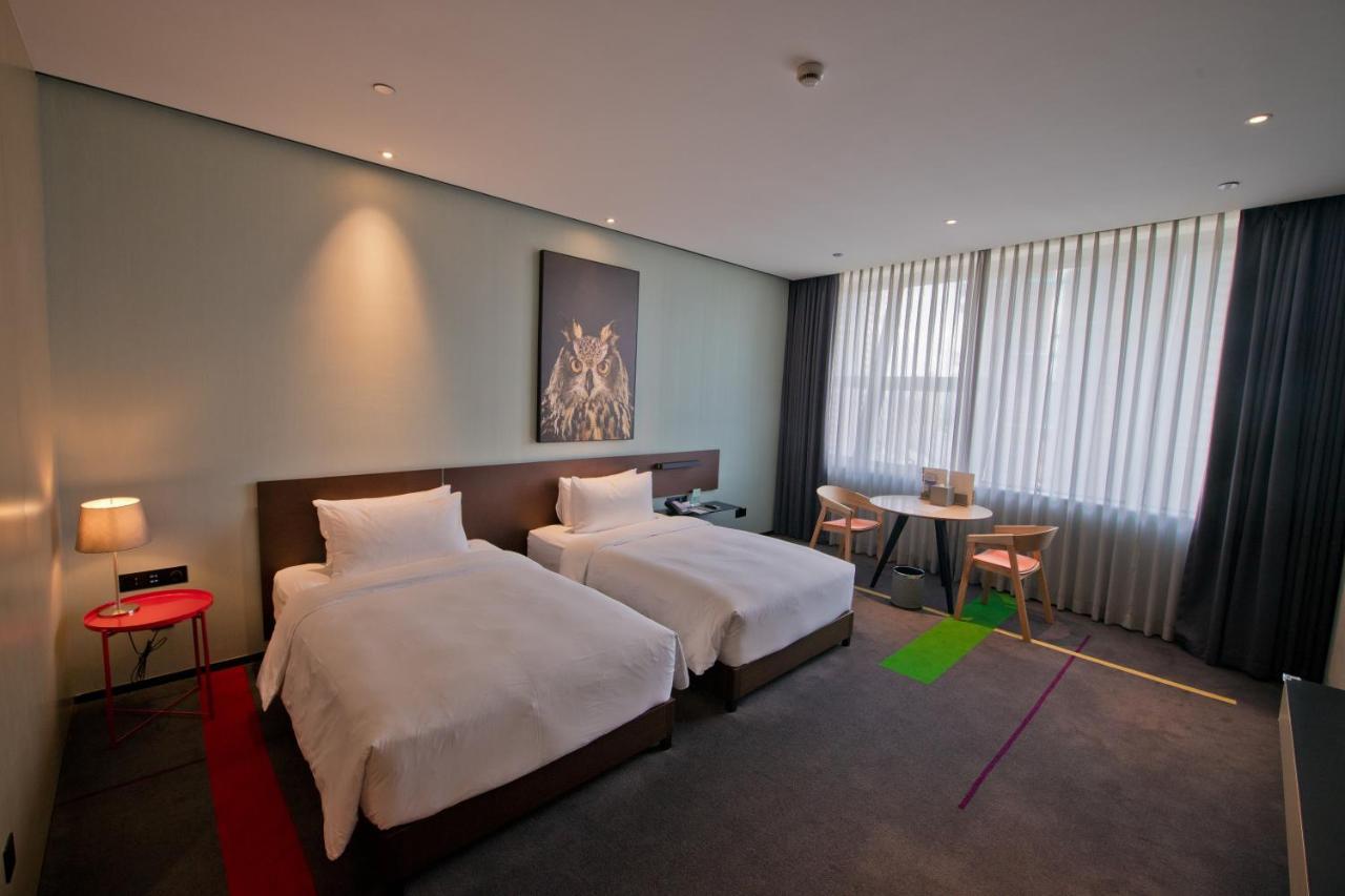 Howard Johnson Plaza Ningbo Extérieur photo